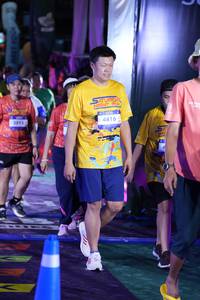 BIB: 3895, 4416
                            <button type="button" onclick="openModal(26262159)" class="btn btn-primary btn-sm float-right btn-popup" data-toggle="modal" data-target=".modal-high-quality">
                        <i class="fas fa-shopping-cart"></i> Add to Cart
                    </button>
                                            <button type="button" onclick="isThisMe(26262159, true)" class="btn btn-success btn-sm float-right btn-popup btn-isme hidden" data-toggle="tooltip" data-placement="bottom" title="นี่คือรูปของคุณใช่ไหม คลิกที่นี่เพื่อเอาเข้าอัลบั้ม">
                        <i class="fas fa-plus"></i> Add to album
                    </button>
                    <button type="button" onclick="isThisMe(26262159, false)" class="btn btn-warning btn-sm float-right btn-popup btn-isnotme hidden">
                        <i class="fas fa-ban"></i> Remove from album
                    </button>